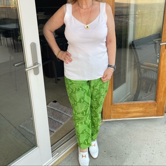 VINTAGE Elegant Chanel WHITE TOP💝HP - Picture 2 of 15